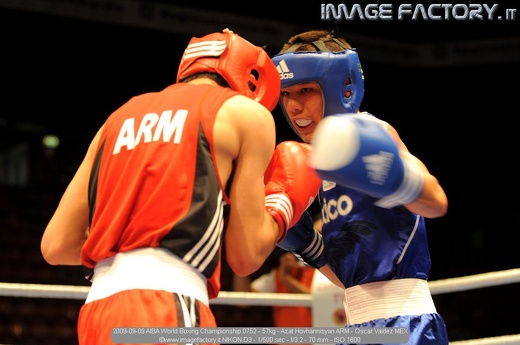 2009-09-09 AIBA World Boxing Championship 0752 - 57kg - Azat Hovhannisyan ARM - Oscar Valdez MEX